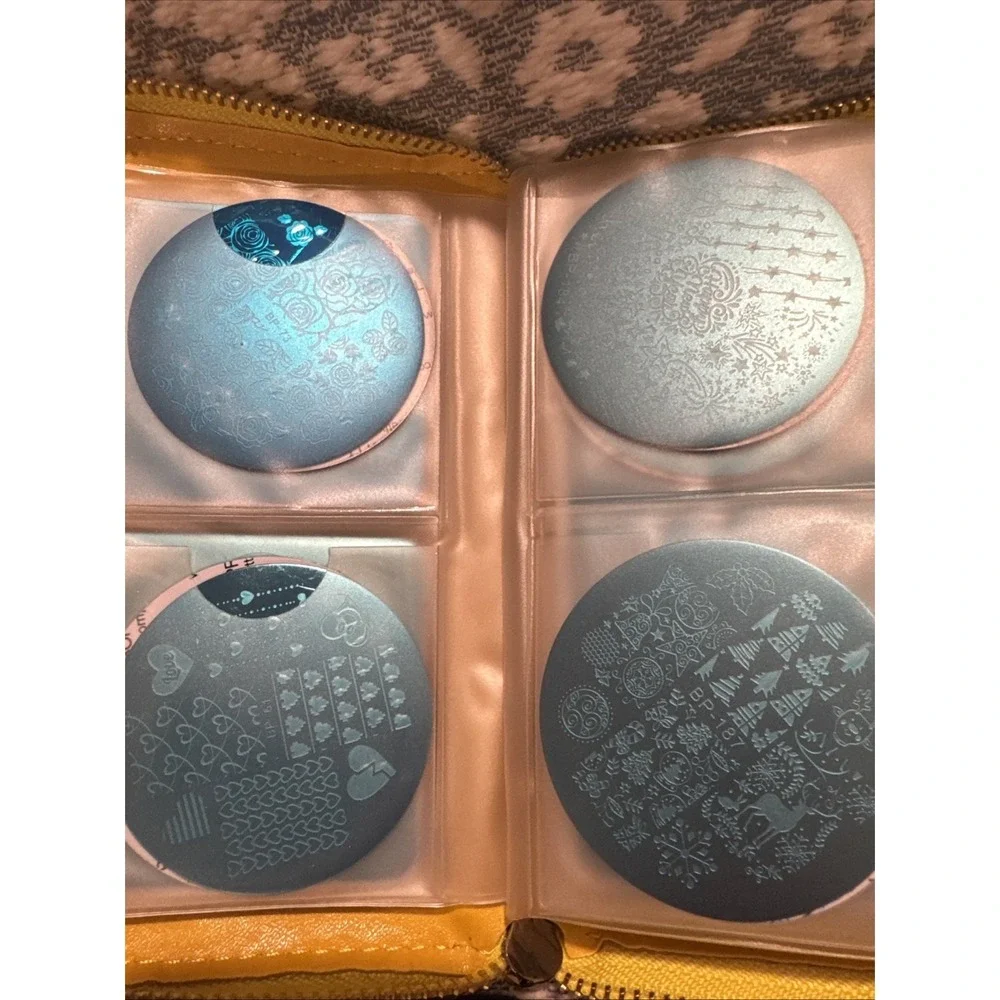 Born Pretty Lot Of Nail Stamping Plates With Case